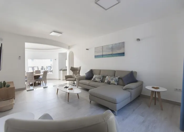 Вілла Aphrodite And Apollo 4 Bedroom Пуерто-дель-Кармен