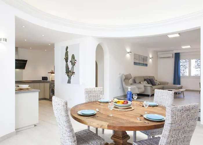 Вілла Aphrodite And Apollo 4 Bedroom *