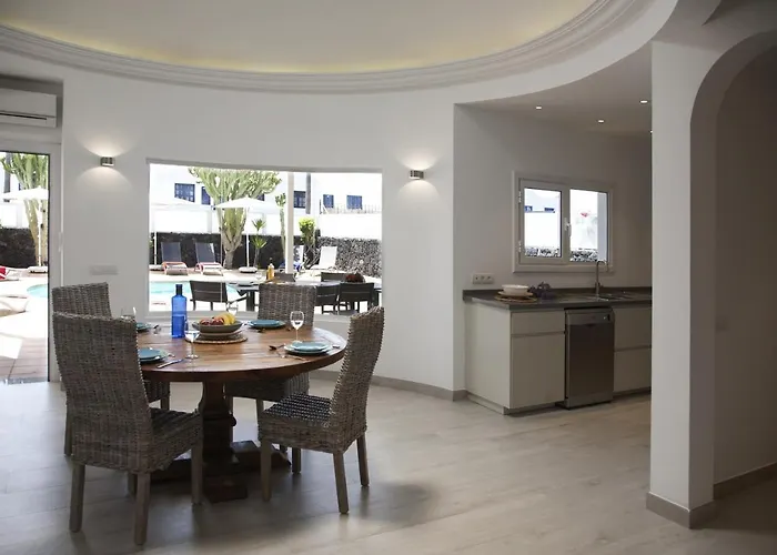 Aphrodite&villa Apollo 4 Bedroom *