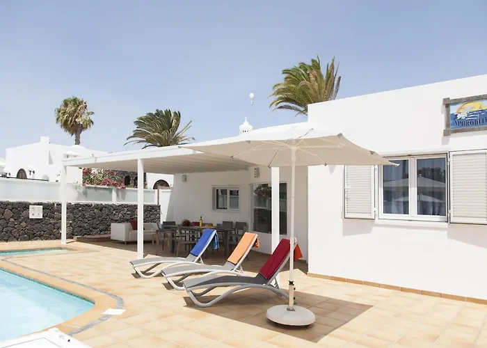 Villa Aphrodite And Apollo 4 Bedroom Puerto del Carmen (Lanzarote)