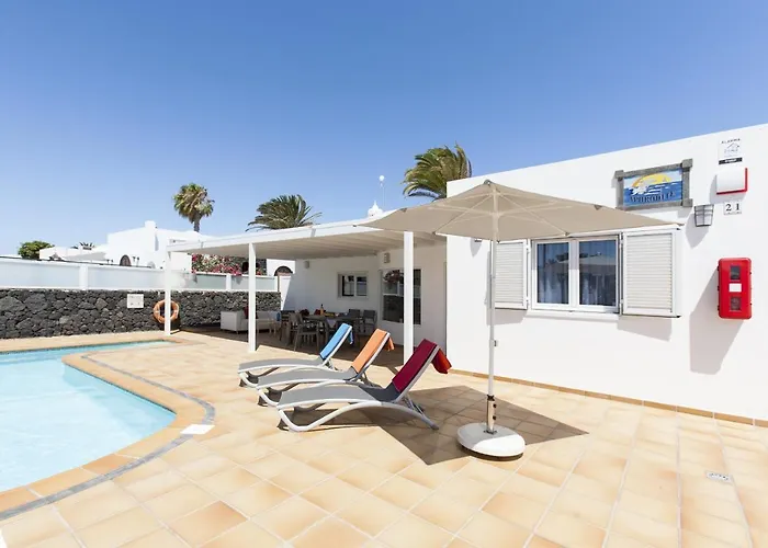 Villa Aphrodite And Apollo 4 Bedroom Puerto del Carmen (Lanzarote)