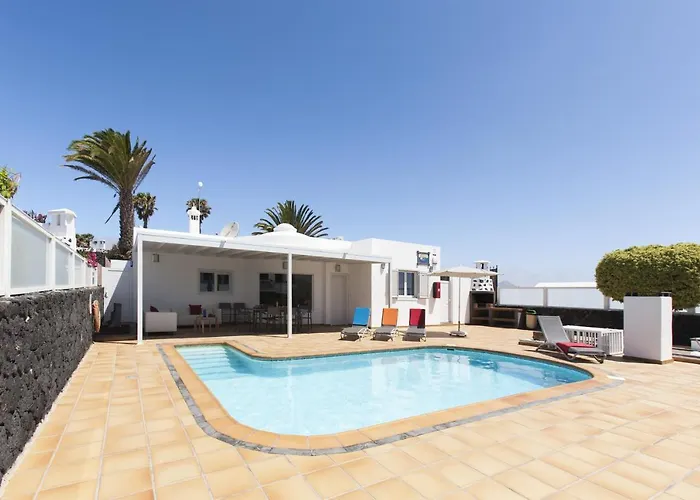 Aphrodite And Apollo 4 Bedroom Villa *