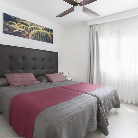 Aphrodite And Apollo 4 Bedroom Βίλα